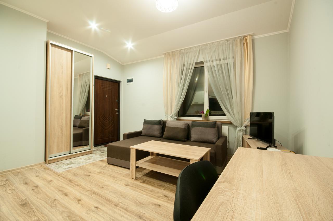 Wonderful Flat On City Center Oujhorod Extérieur photo